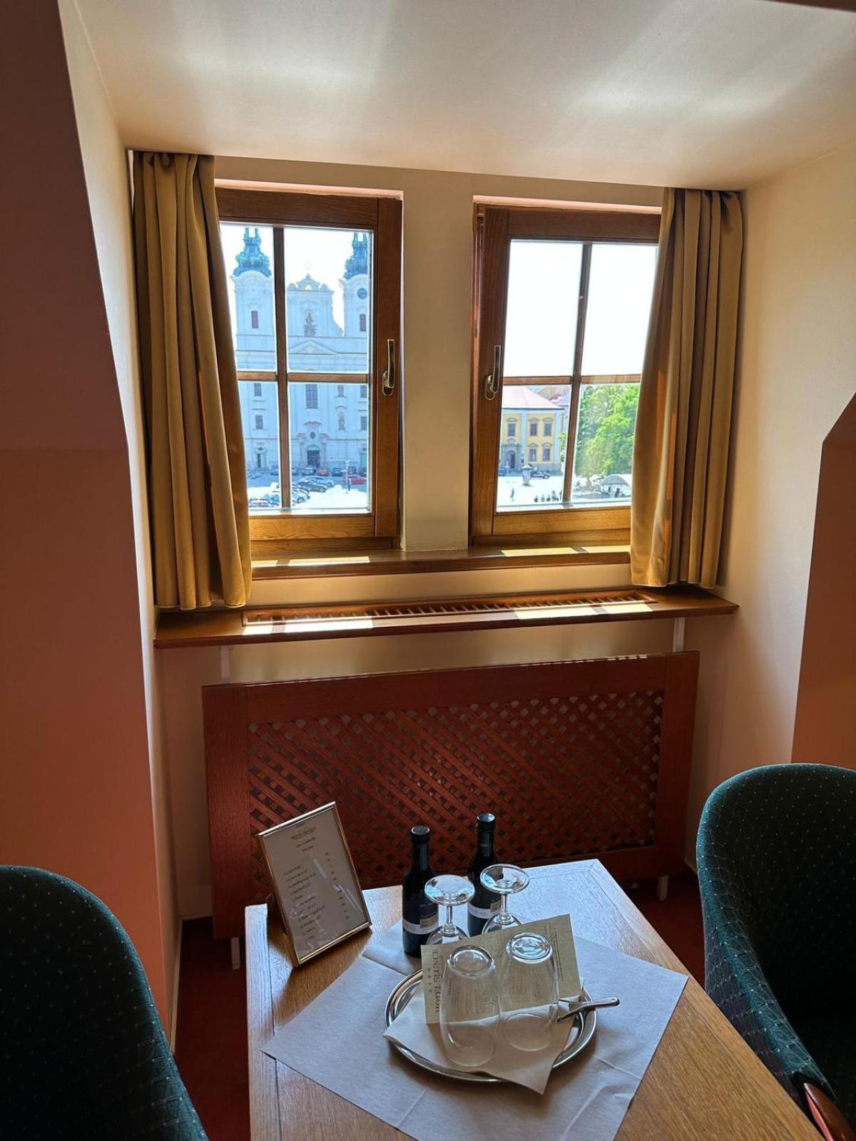 Hotel Slunce Uherské Hradiště Esterno foto
