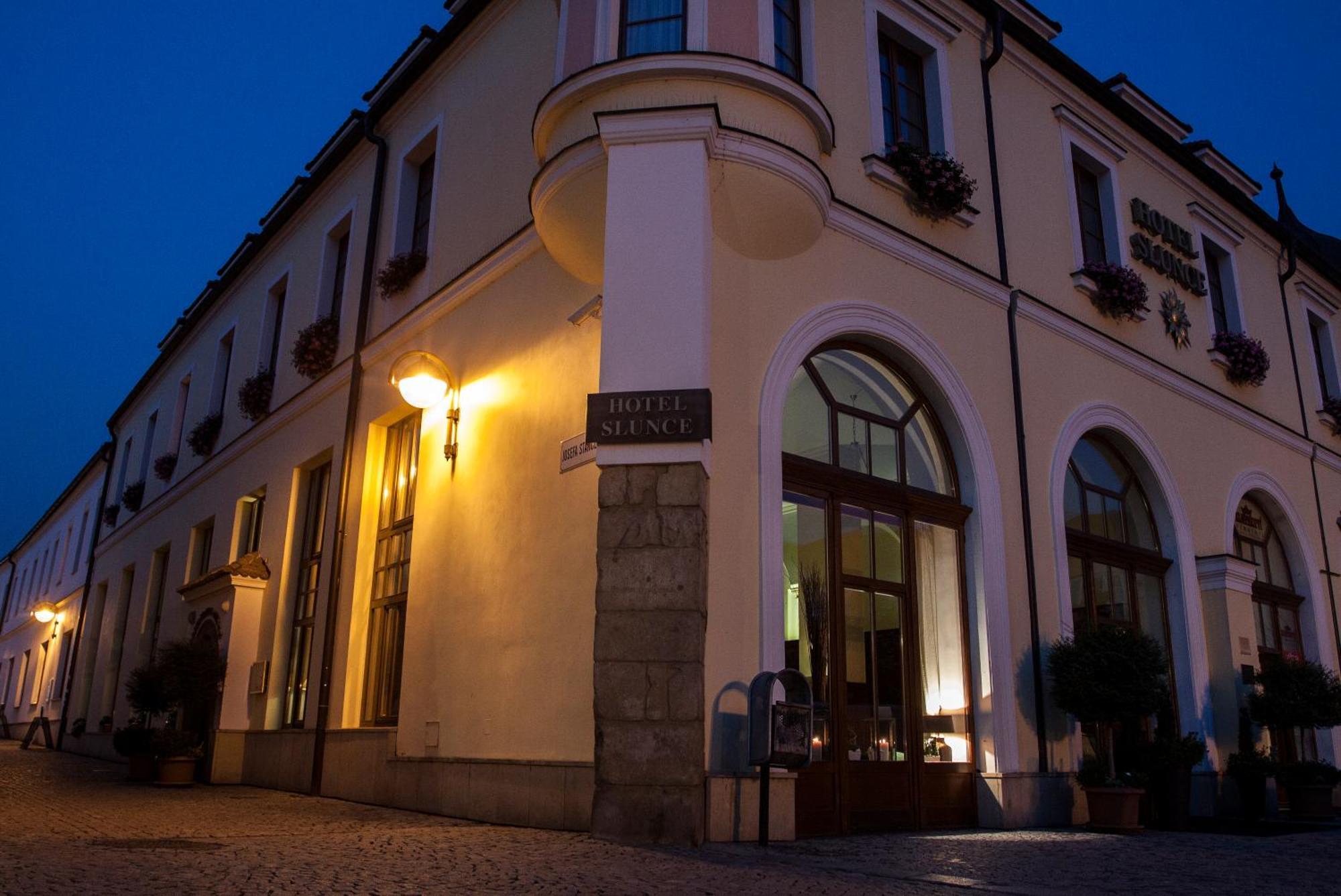 Hotel Slunce Uherské Hradiště Esterno foto