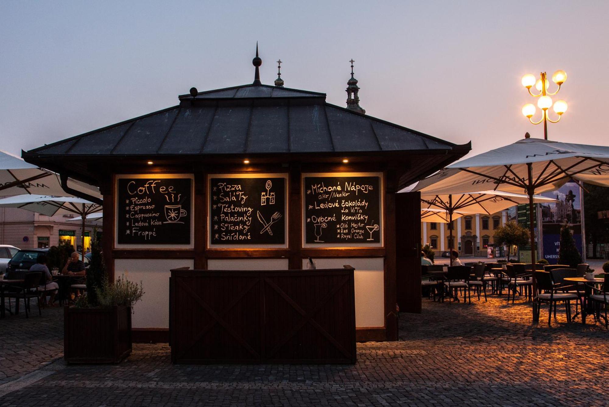 Hotel Slunce Uherské Hradiště Esterno foto